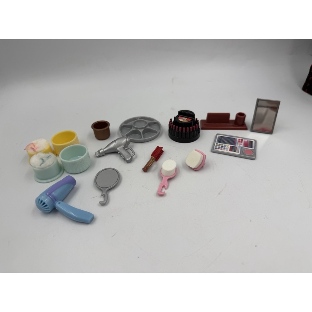 Lot Of Vintage 2003 Mattel My Scene Doll Makeup Scene Accessories